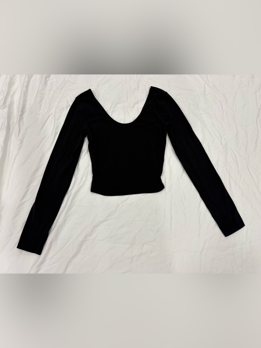 LULULEMON Black Scoop Neck Long Sleeve Top Size 2 Athletic Crop